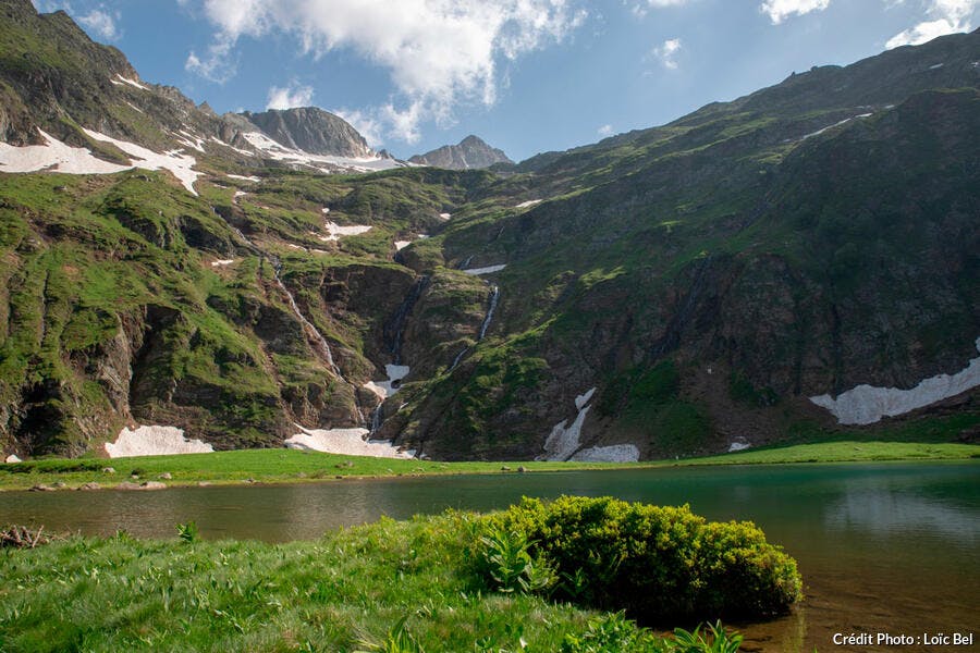 Le lac Vert, dans les Pyrénées