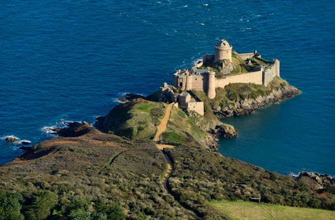 Plévenon, Fort La Latte XIIIe et XIVe siècles (vue aérienne)