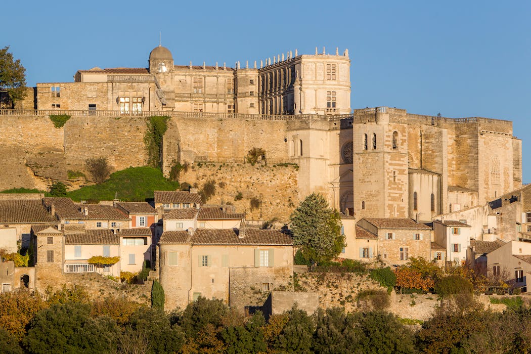 Château de grignan en automne