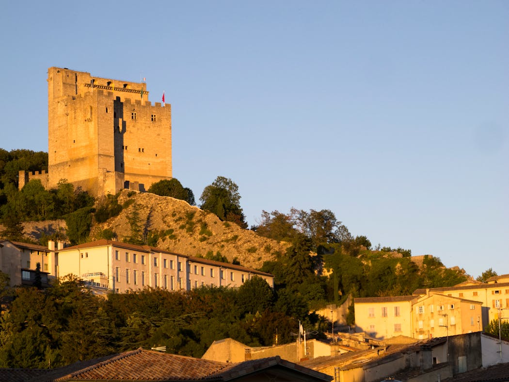 Tour de Crest au coucher du soleil