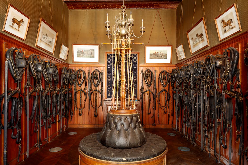 Sellerie de gala des écuries de Chaumont-sur-Loire