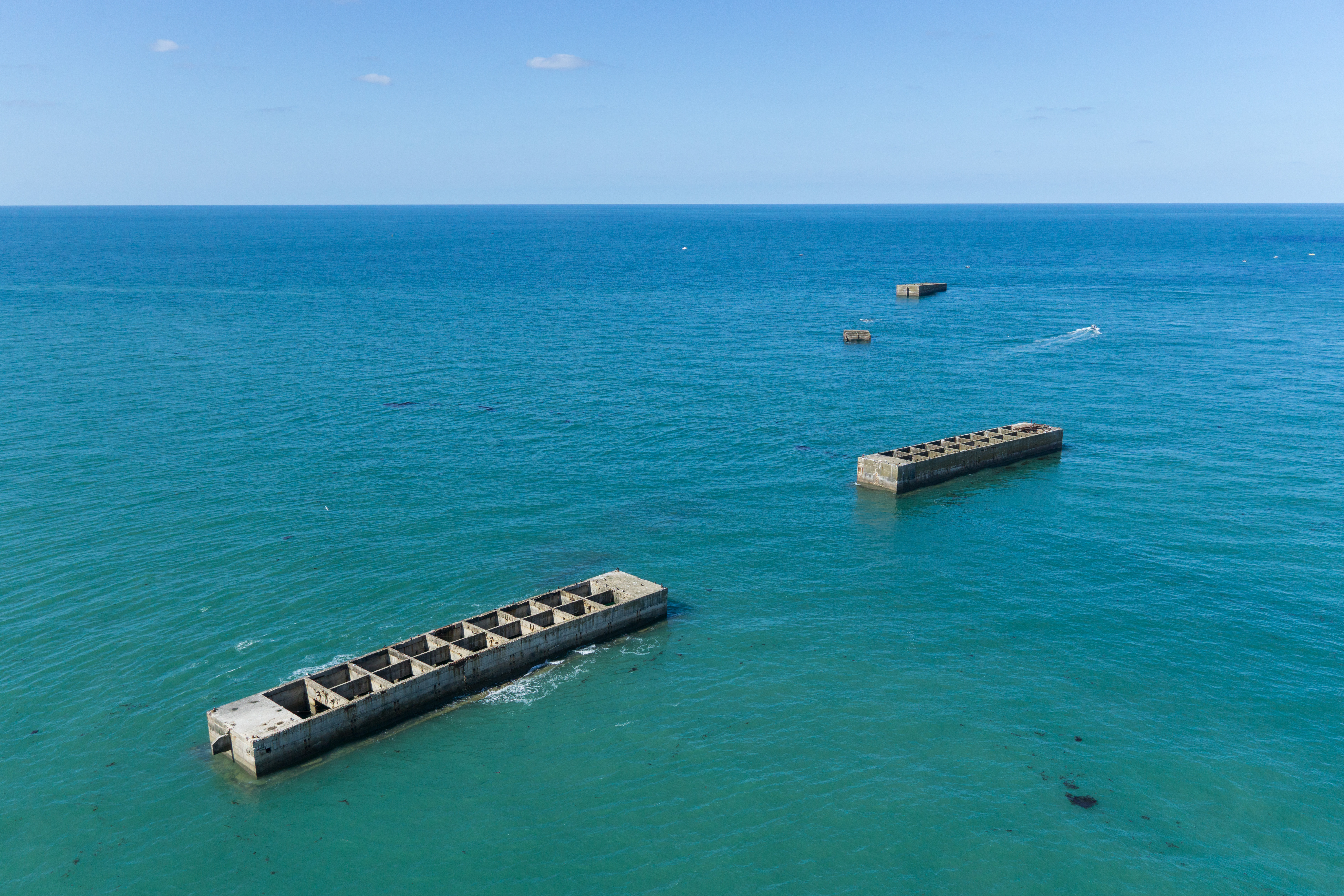 Le port en kit d'Arromanches