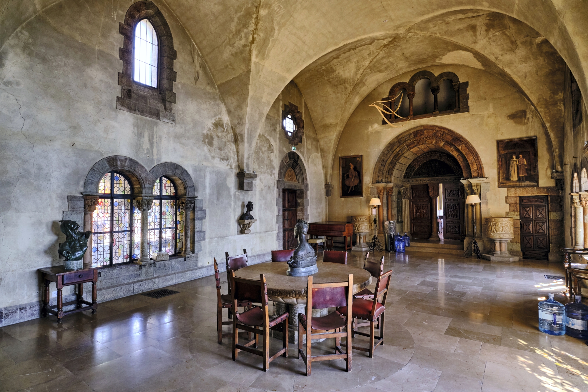 La salle à manger gothique.